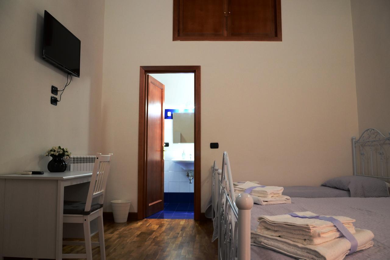 O' Sole E' Napule Bed & Breakfast Naples Exterior photo