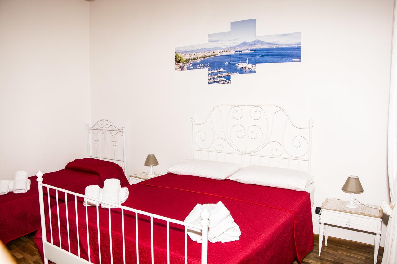 O' Sole E' Napule Bed & Breakfast Naples Exterior photo